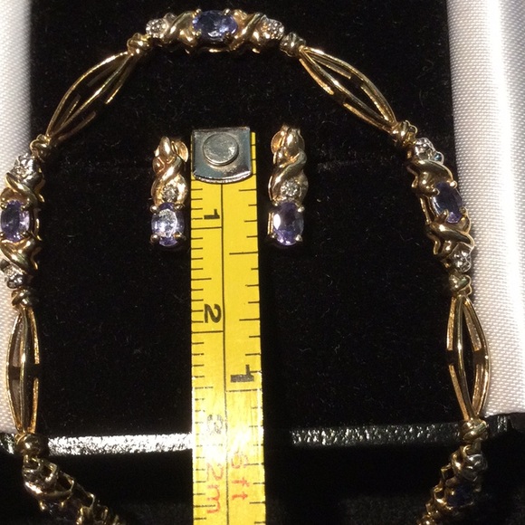 10 K GOLD TANZANITE BRACELET and EARRINGS SET - Picture 4 of 8